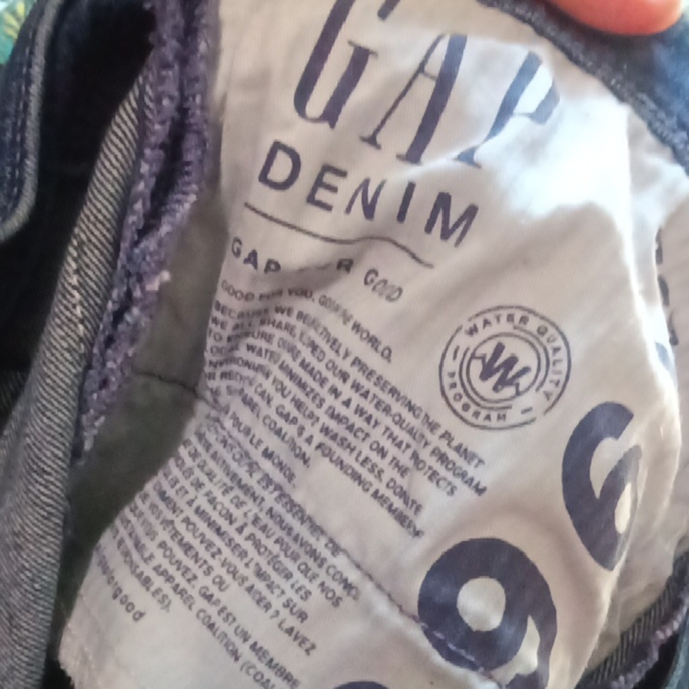 GAP Denim Jacket in Light Gray and Navy Print - Picture 3 of 3
